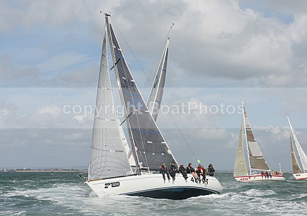 120630 GBR4899T WT7A3134 - ROUND THE ISLAND RACE - 30th June 2012