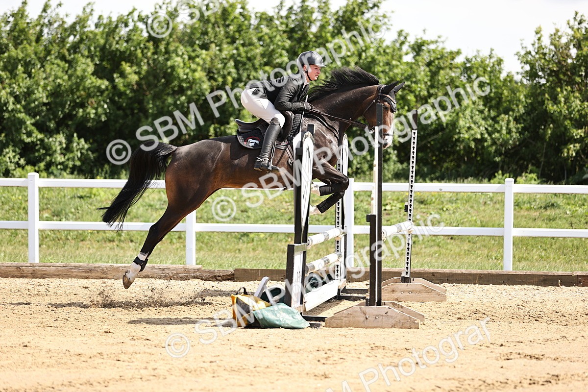 SBM_002059 - Class 9 - Senior British Novice - 90cm