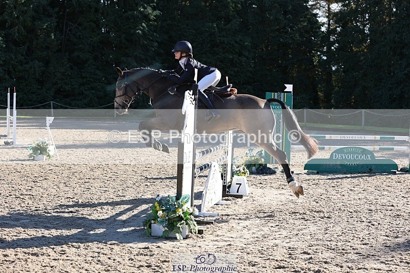 241027-114444-16962 - 319-Neve.Webber-MR.BUZZ