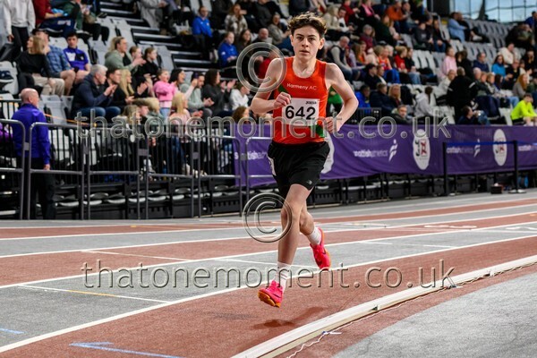 AgeInd25SAT-910431 - Track Male