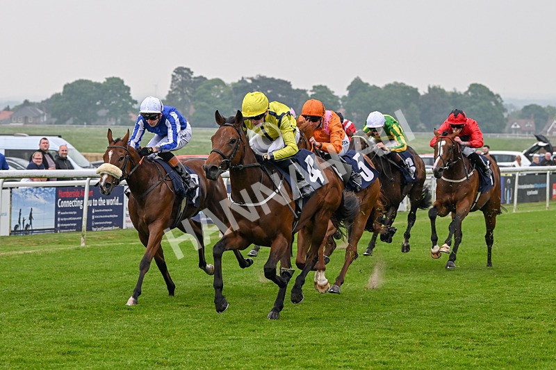 140524-Race 1-Moving Force-1300 - Race 1