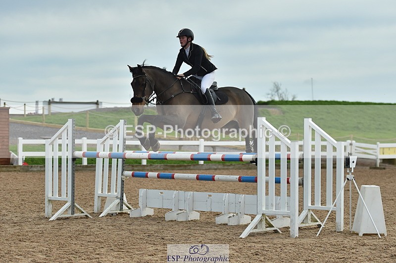 231111A-122534-01838 - Cls 12 Newcomers & 1.10m Open