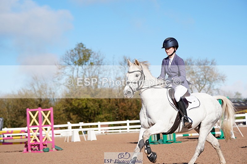 241027A-111134-02384 - SUN Cls 5 Pony Discovery and 90cm Open