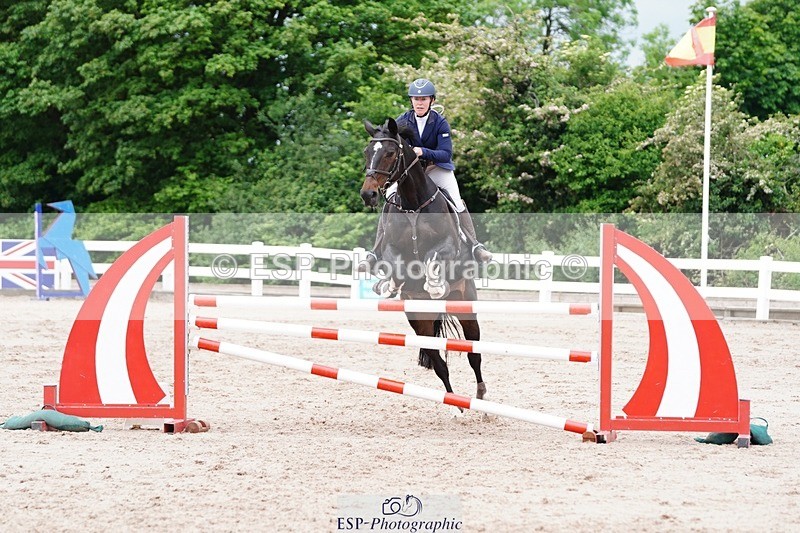 250524-120514-06519 - Cls 21 A&B Snr Disco & 1.00m Open