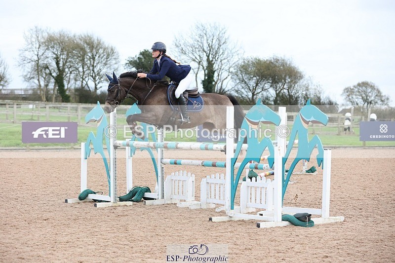 241117X-143252-04974 - Cls 37s 138cm