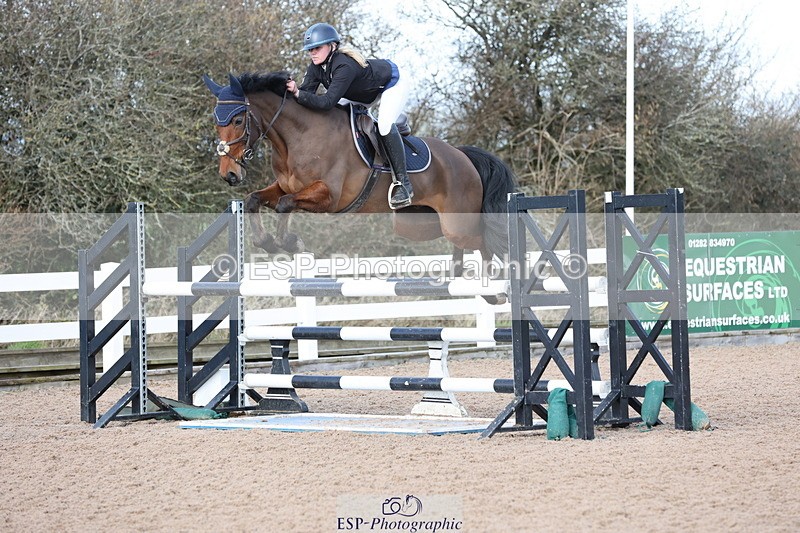 240223A-115124-00964 - Cls 4 Snr 1.05m Open