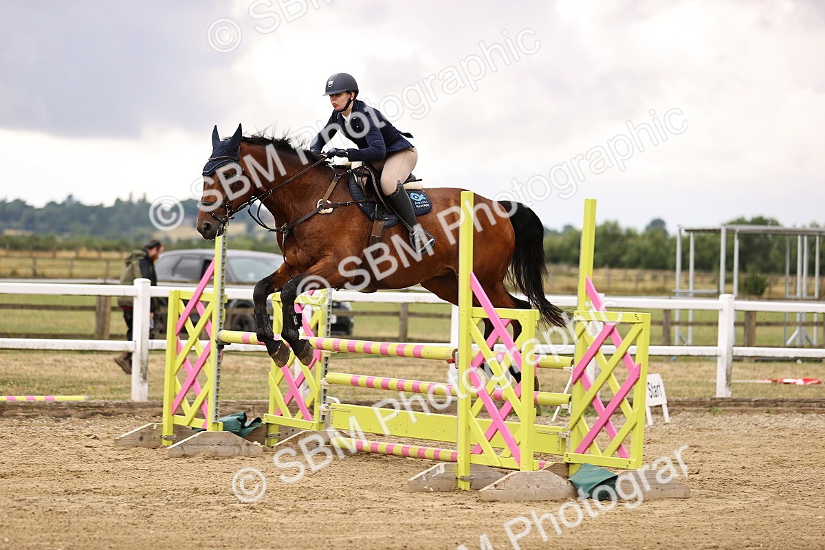 SBM_026343 - Class 12 - Amateur Championship Qualifier 1.05m