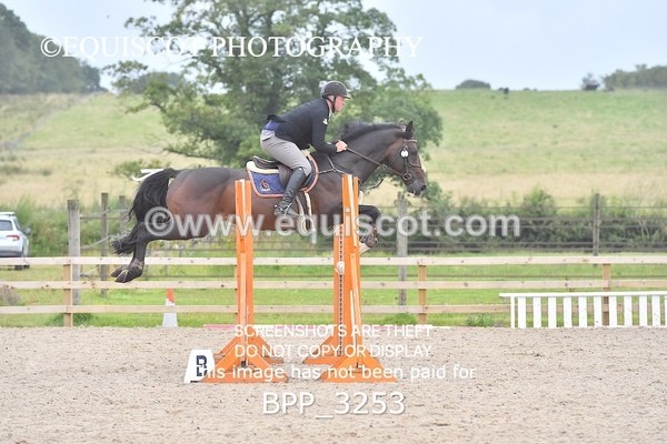 BPP_3253 - CLASS 5 Senior Newcomers/ 1.10m Open