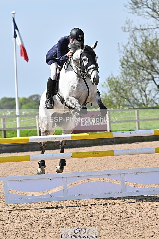 240509A-111348-01079 - Cls 9 Snr 1.20m Open