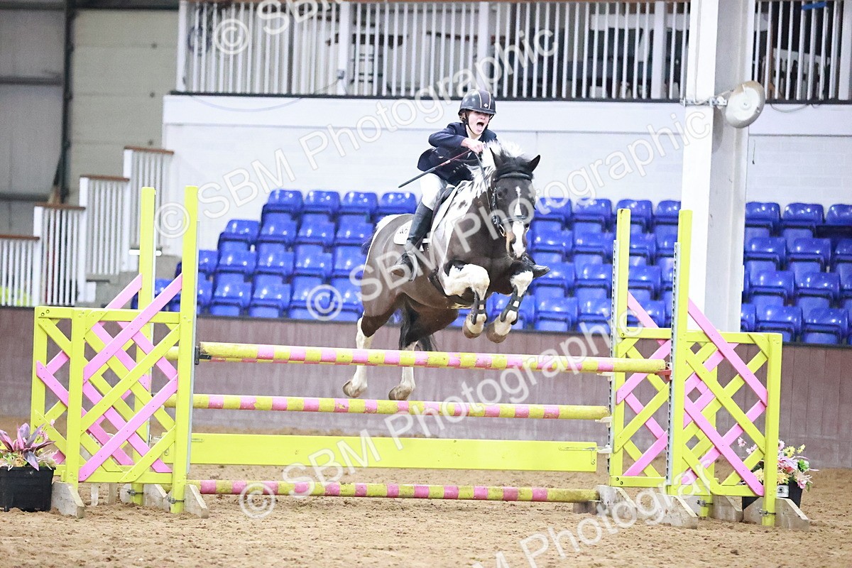 SBM_003048 - Class 13 - Blue Chip Pony Newcomers 1.00m