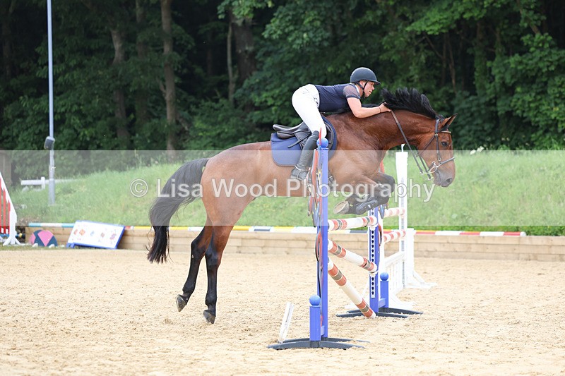 3E7A6239 - Class 8: Senior Newcomers/1.10m open