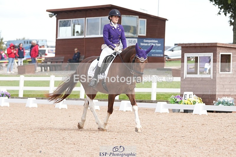 250906-131831-03586 - 017-Natalie.RosewarnePenpont.Fancy.That