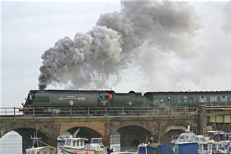 T1015 - Trains
