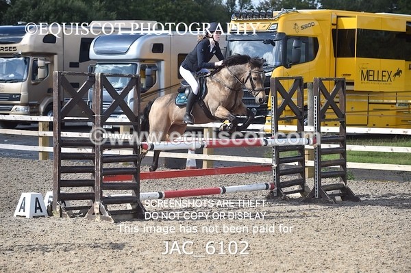 JAC_6102 - CLASS 6 SAT Springboard 128cm/ 138cm Restricted Handicap