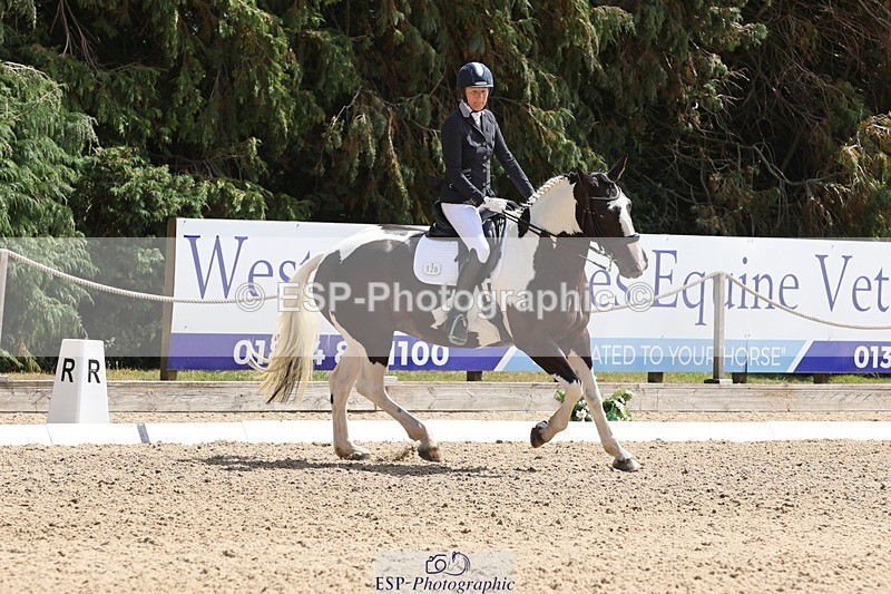 250809A-135337-03828 - 120-Julia.WoodwardLily.1