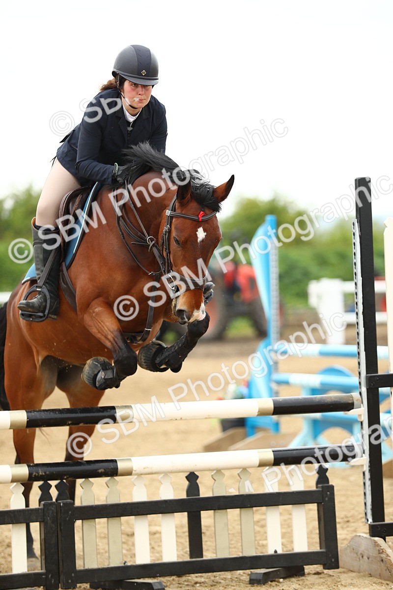 SBM_000360 - Class 2 - Senior British Novice 90cm