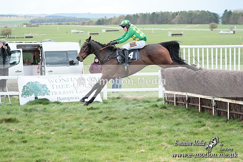 PtP 230324 702 - Tedworth Hunt PtP Larkhill Raccourse 23rd March 2024