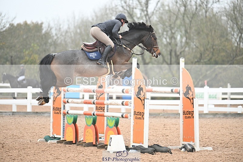 241102A-123603-04594 - SAT Cls 15 Foxhunter and 1.20m Open