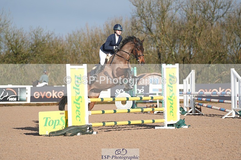 260201-100855-02976 - Cls 16 British Novice and 90cm