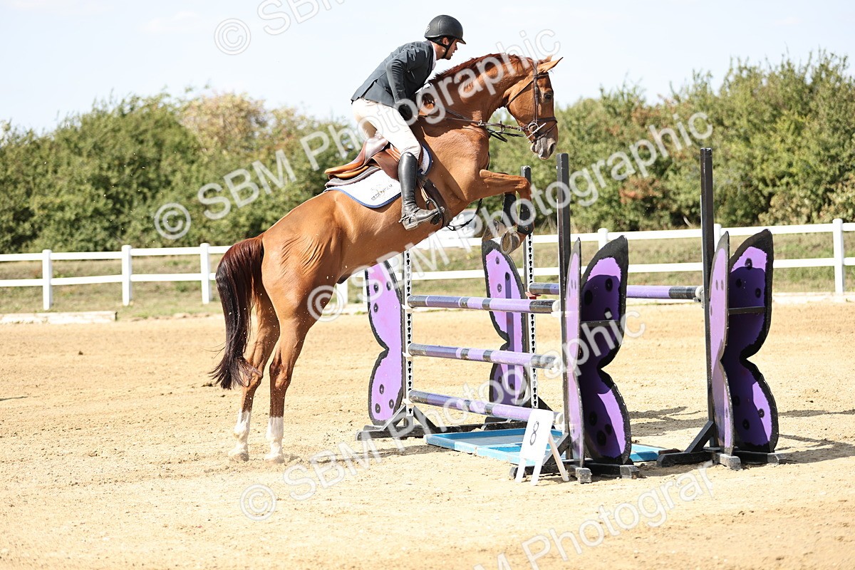 SBM_005093 - Class 6 = Senior Newcomers - 1.10m Open