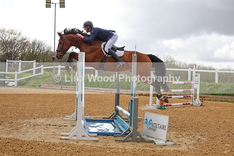 3E7A2378 - Class 9: Senior 1.30m open