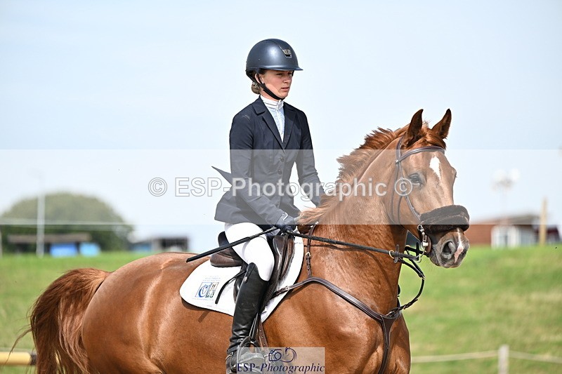 240828A-140417-00782 - Cls 4 Snr Newcomers and 1.10m Open