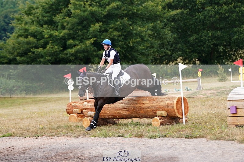 250802A-122000-03948 - C-124-Janine.Paterson-MACHAS.GREY