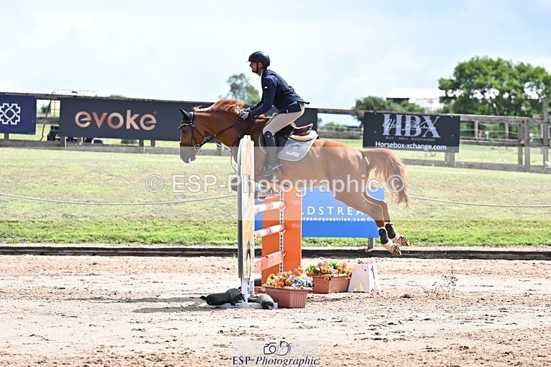 250731-113557-00592 - Cls 02 Snr Fox 1st Rnd