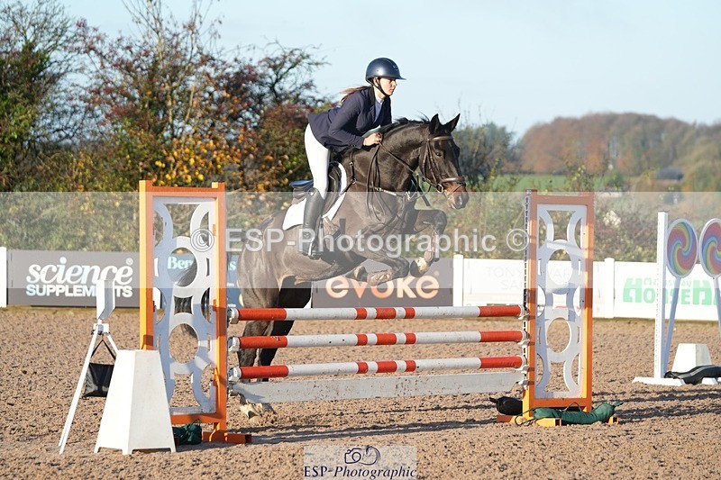 251108-084301-01812 - Cls 9 British Novice and 90cm Open