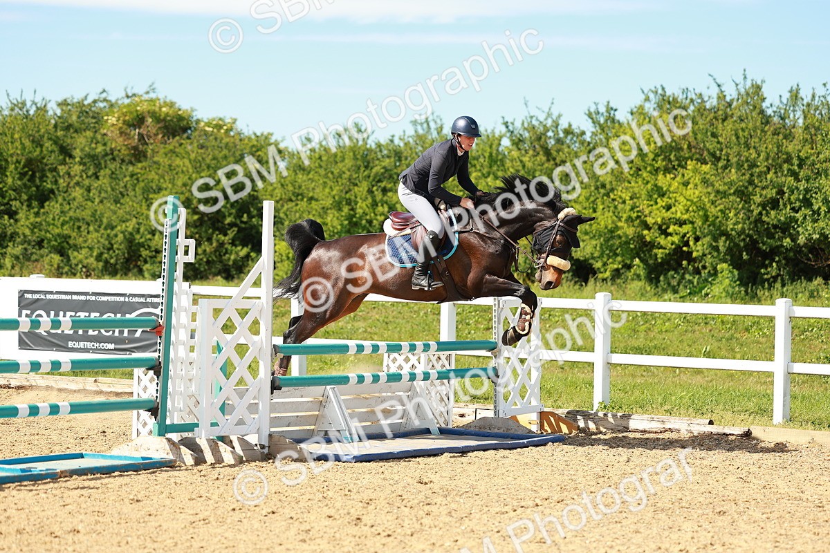 SBM_002733 - Class 4 - Senior Newcomers - 1.10m