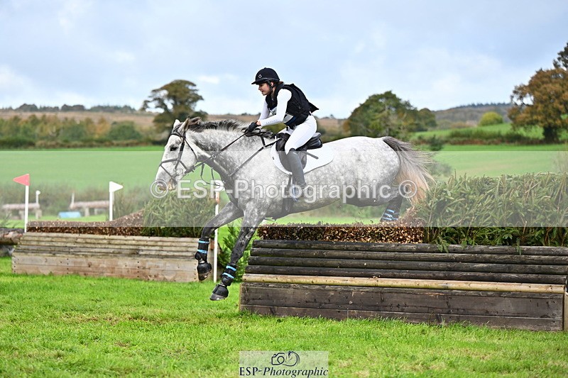 251025A-110649-18273 - E-382-Yasmin.Meredith