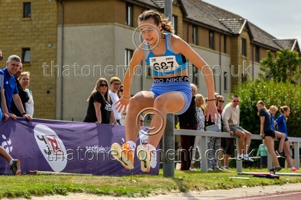 Age25SAT-915517 - Field Female Set One