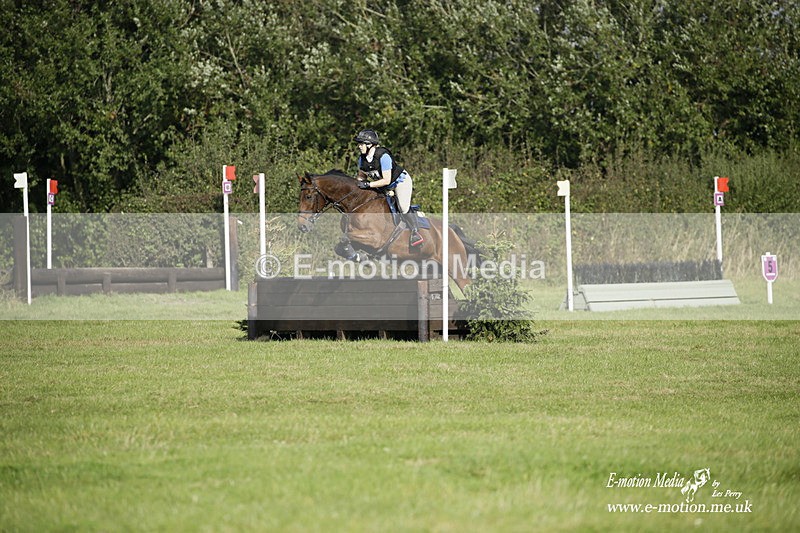  WWHT 171021 3267 - Intermediate (0.90m)  17/10/21