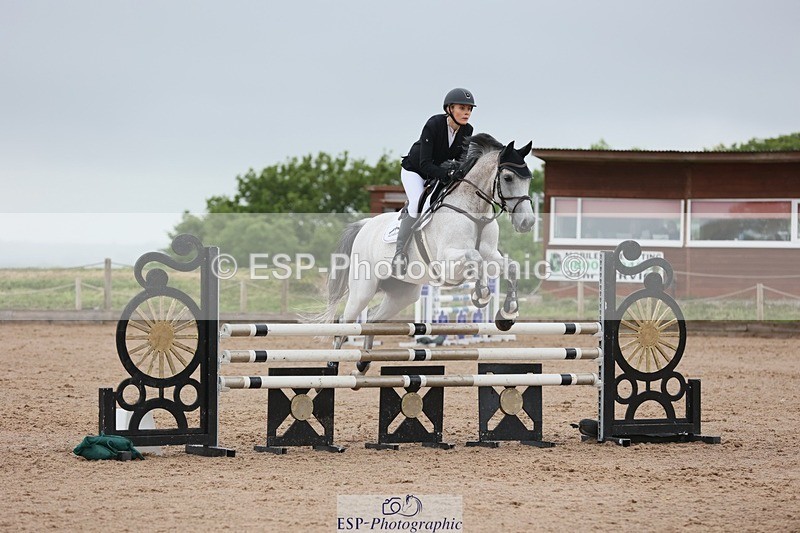 250524-095257-03982 - Cls 13  A&B 1.05m & 1.10m open