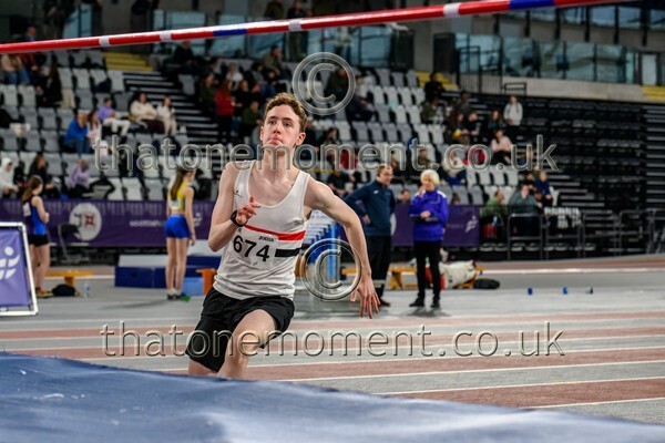 AgeInd25SAT-917624 - Field Male