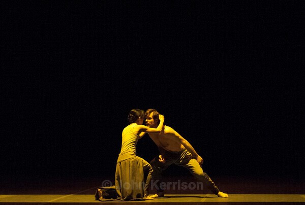  - Erina Takahashi and James Streeter - Dust