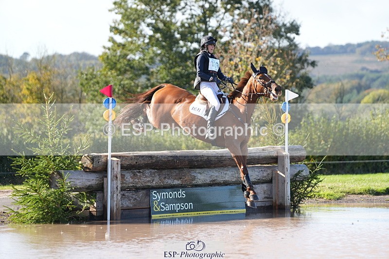251024A-124523-10781 - B-139-Kirsty.Short