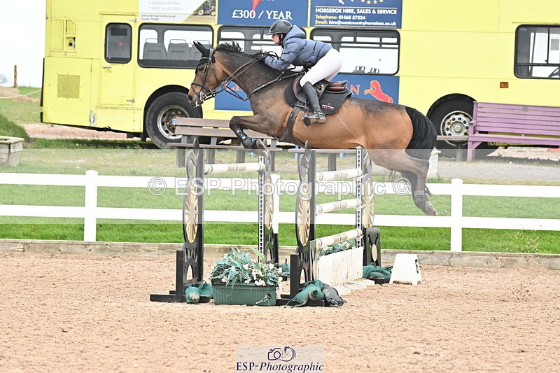 240406A-163253-04407 - Cls 18 National 1.40m Open