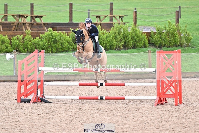 260208-120404-01200 - Cls 6-13 Newcomers, 1m to 1.20m