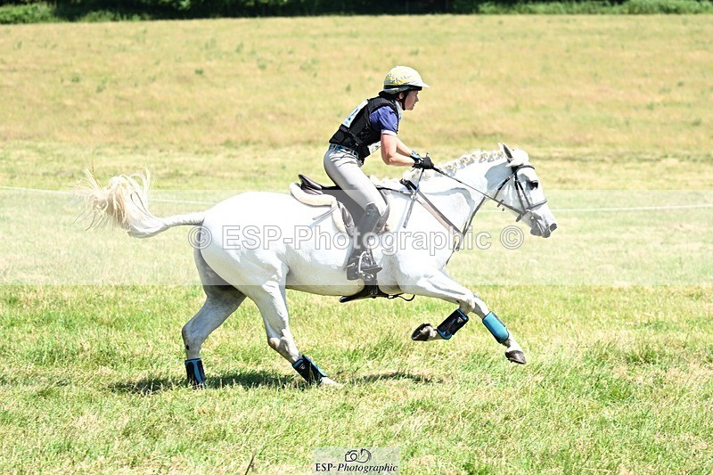 240629X-144310-4342 - 222-Kate_Jupp-CARROWNURLAUR_PRIDE