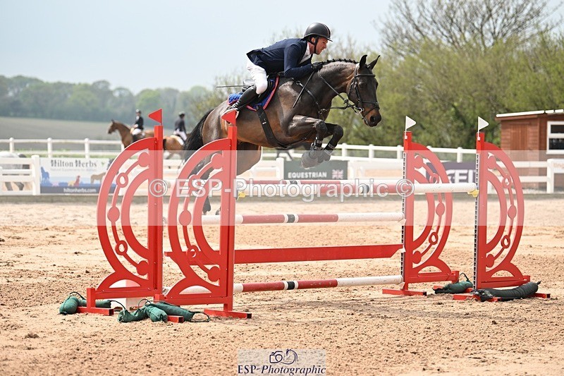 250424-123454-04374 - Cls 21 - 1 Star Gold Tour