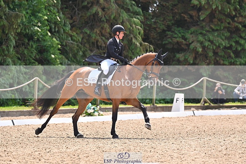 250523A-121541-06496 - D-476-Caroline.Powell-TIK.TOK