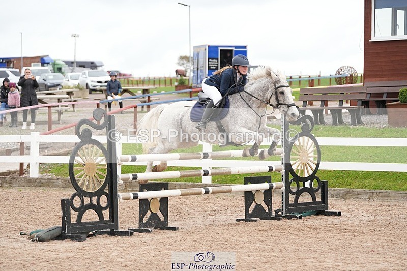 251026-140029-02904 - Cls 9 Pony Fox + 1.10m Open