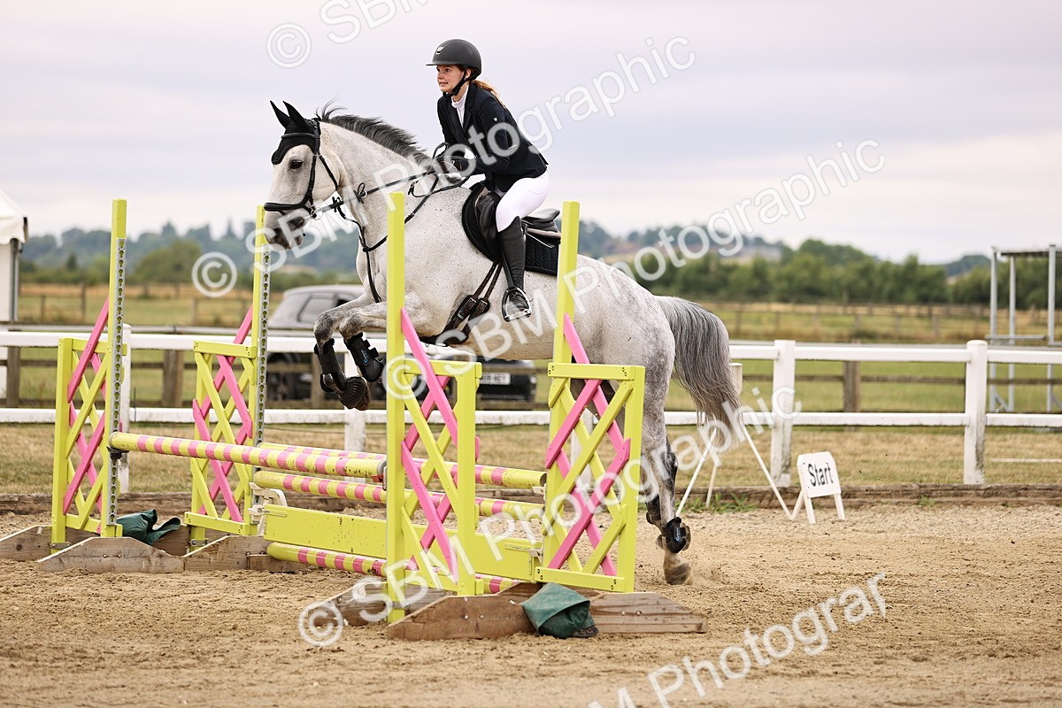 SBM_024311 - Class 8 - Clear Round