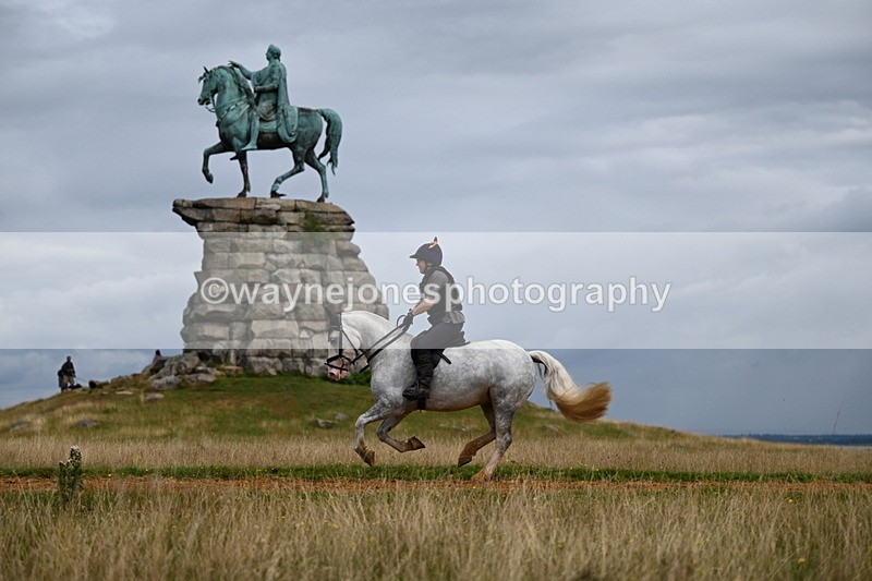 DSC_6015 - Time at Statue 12:17 to 12:44