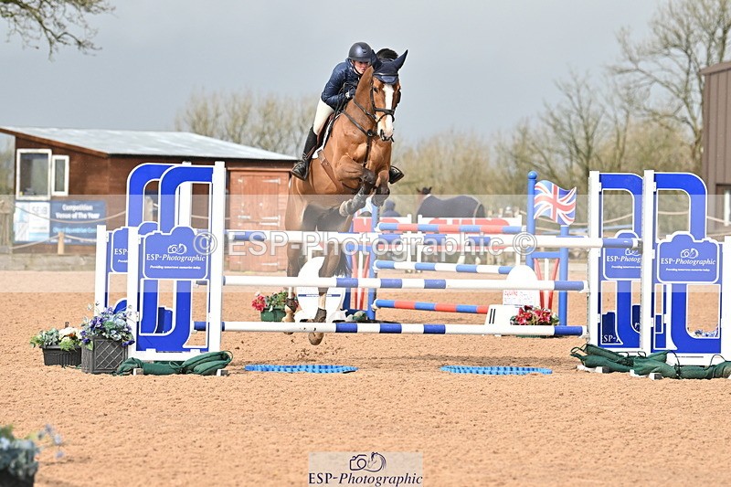 240315A-121017-00834 - Cls 3 Snr Foxhunter
