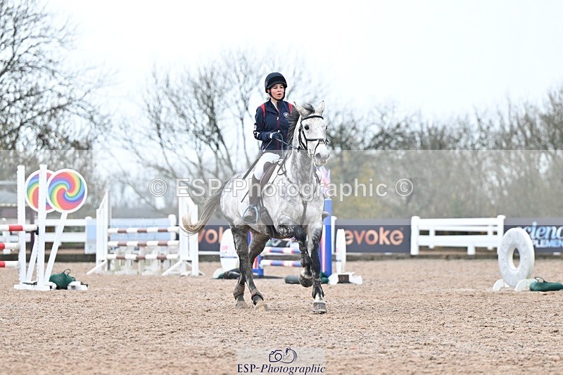 251115-134001-00932 - Cls 16-18 Children on Horses