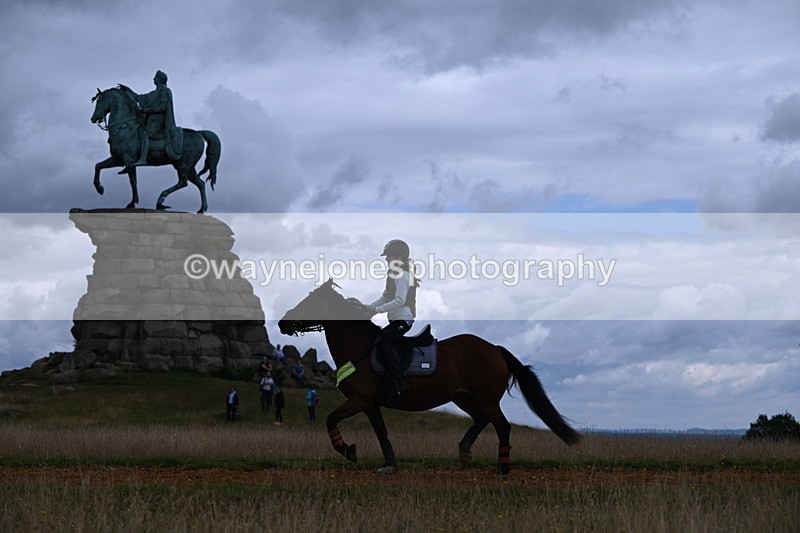 DSC_7300 - Time at Statue 13:16 to 13:52