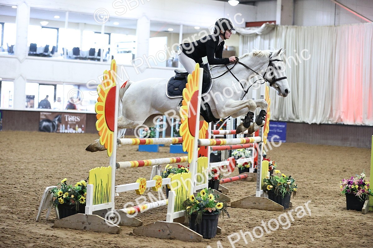 SBM_004882 - Class 16 - Senior Newcomers - 1.10m