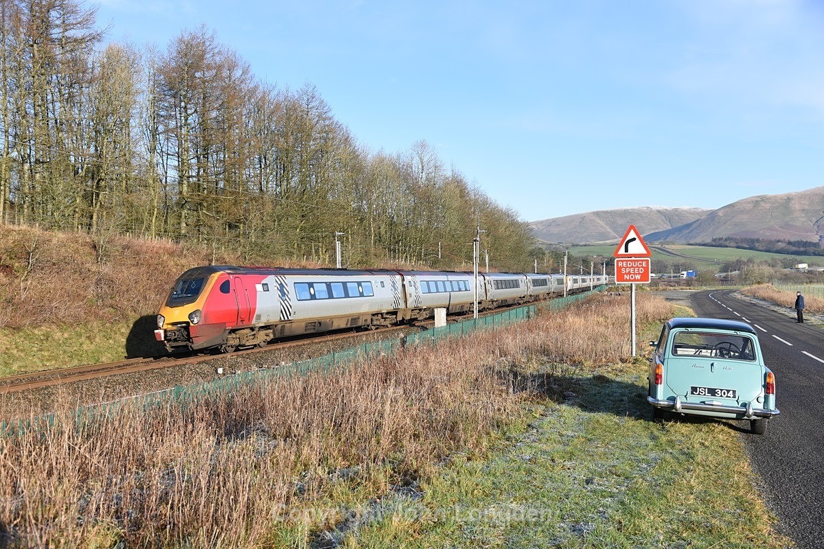 JL - 30.12.20 221118 & 221101 9M52 08:52 Edinburgh - Euston, Beckfoot - West Coast Main Line (north to south)